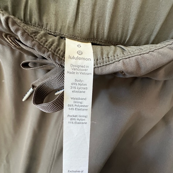 Lululemon On The Fly Pant - Picture 7 of 10